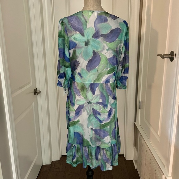 NWT! Sunny Leigh Woman’s Green & Blue Floral Print Dress Size Large - Picture 8 of 14